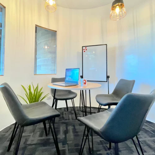 Meeting Room - 4 Pax